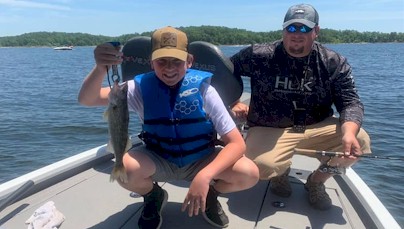 fishermen-greers-ferry-lake